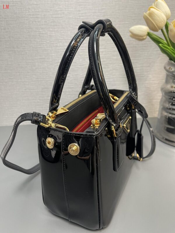 New Collection Prada Bag 162