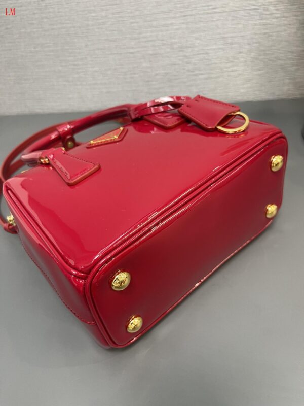 New Collection Prada Bag 162