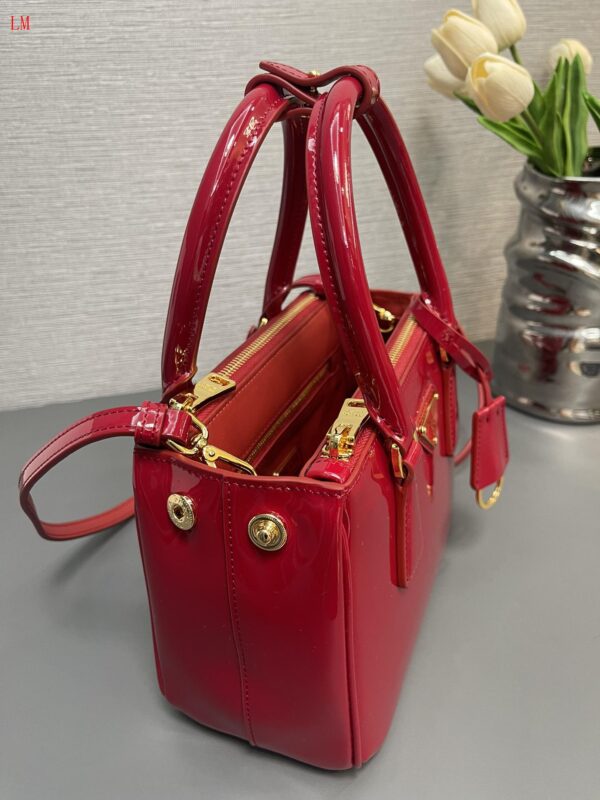 New Collection Prada Bag 162