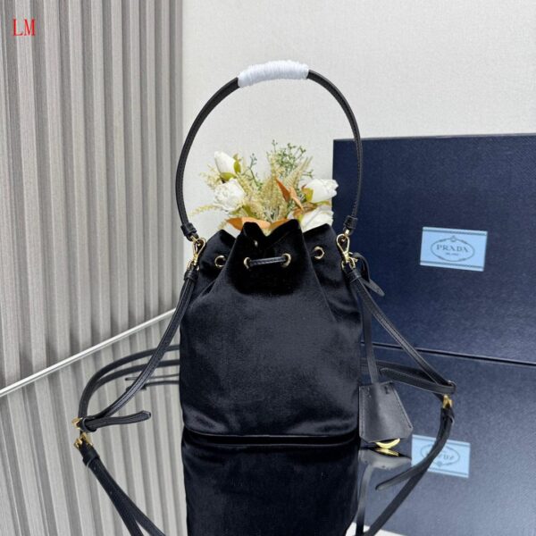 New Collection Prada Bag 147