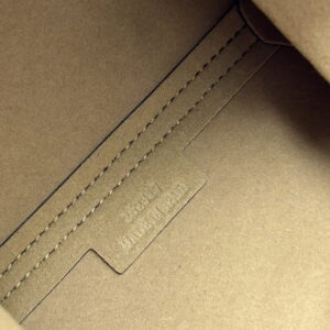 Loewe S060623 23x15 5x6 5cm jj38 1767169