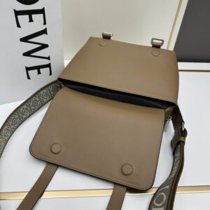 Loewe S11388 24.5x18x10.5cm jj47 1337951
