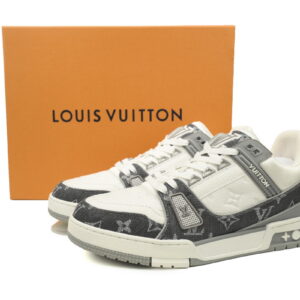 New Collection LV Sneaker 004 3 97bd9384
