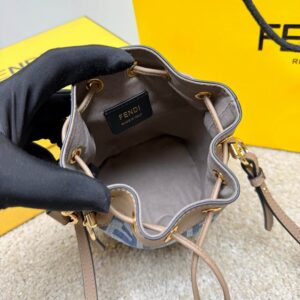 9913 12X18X10cm WP 8 1951546