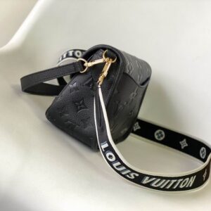 M46386 23X16X8.5cm WP 1 1950679