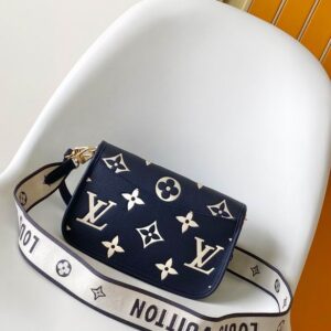 M47161 23X16X8.5cm WP 2 1950751