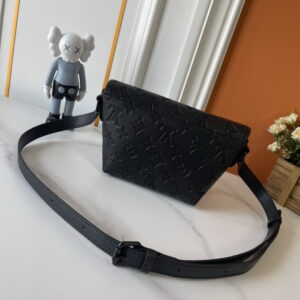 Pulse M12806 16x5x22 5cm ss13 1935652