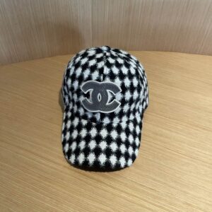 Chanel cap (61) 2591429