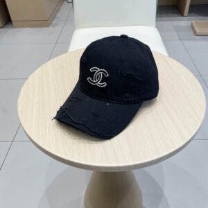 Chanel cap (96) 2932098