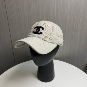 Chanel cap dx (82) 2629070