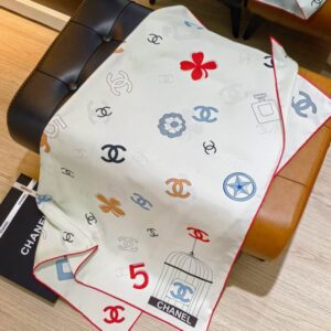 Chanel silk scarf 90X90cm E26 (7) 2937736