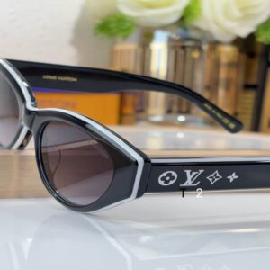 LV Z2686U 53 22 145 C09 2955839