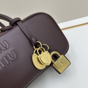 Miu 07047 28x11x8 5cm jj14 1959322