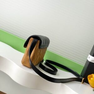 AP4677 11.5X19 (3) 1962309