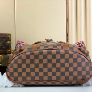 Christopher M40769 38x44x21cm gf4 1961357