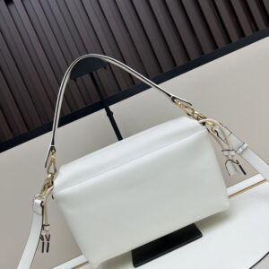 Fendi H08899 26 5x18x8 5cm jj42 1965203