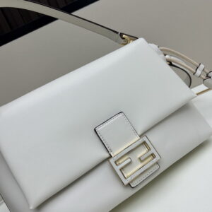 Fendi H08899 26 5x18x8 5cm jj44 1965201