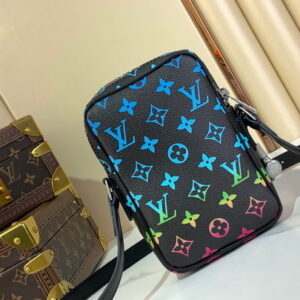 Pharrell Williams M13898 13 5x20x8cm gf3 1961643