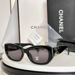 Chanel 5493 55 18 140 e06 3129075