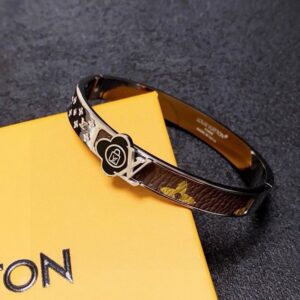 New Collection LV Bracelet 112