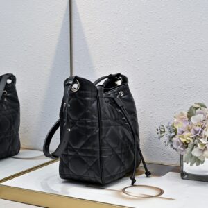 New Collection Dior Bag 1031 9 fc7bf986