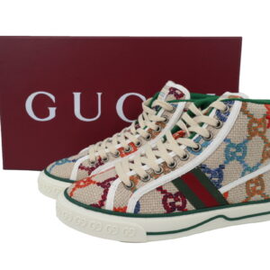 New Collection Gucci Sneaker 057