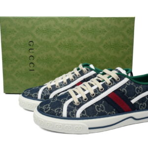 New Collection Gucci Sneaker 061