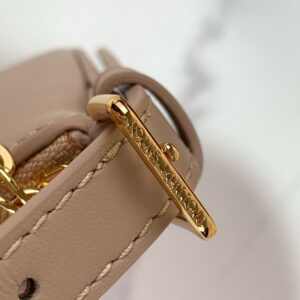 Bloom M25784 23x10x4cm gf7 1976931