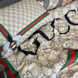 Gucci 2.0x2.3m (35) 3133027