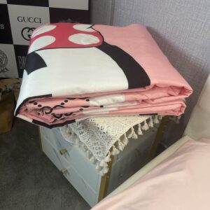 Gucci 2.0x2.3m (6) 3133385