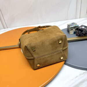 YSL 749036 17x20x13cm 8D3 1978082