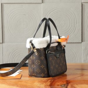 New Collection LV Bag 2486 4 23b40b30