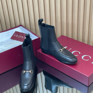 New Collection Gucci Shoes 363 2 2404a651