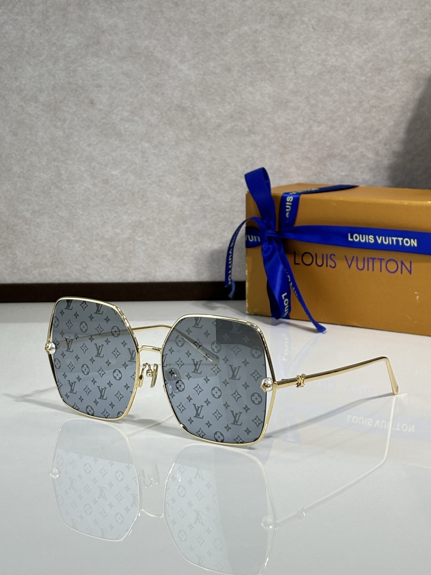 New Collection LV Glasses 290 New Collection LV Glasses 290