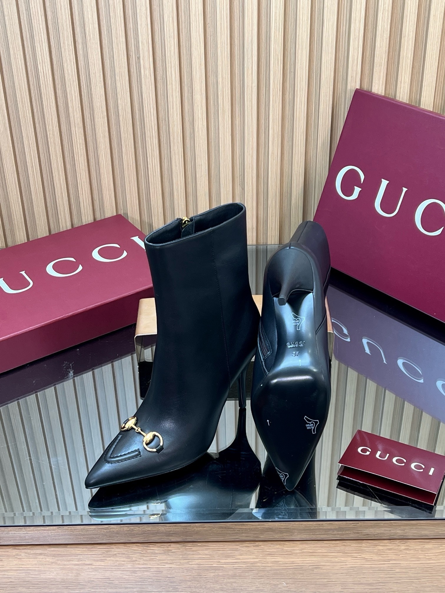 New Collection Gucci Shoes 361 New Collection Gucci Shoes 361