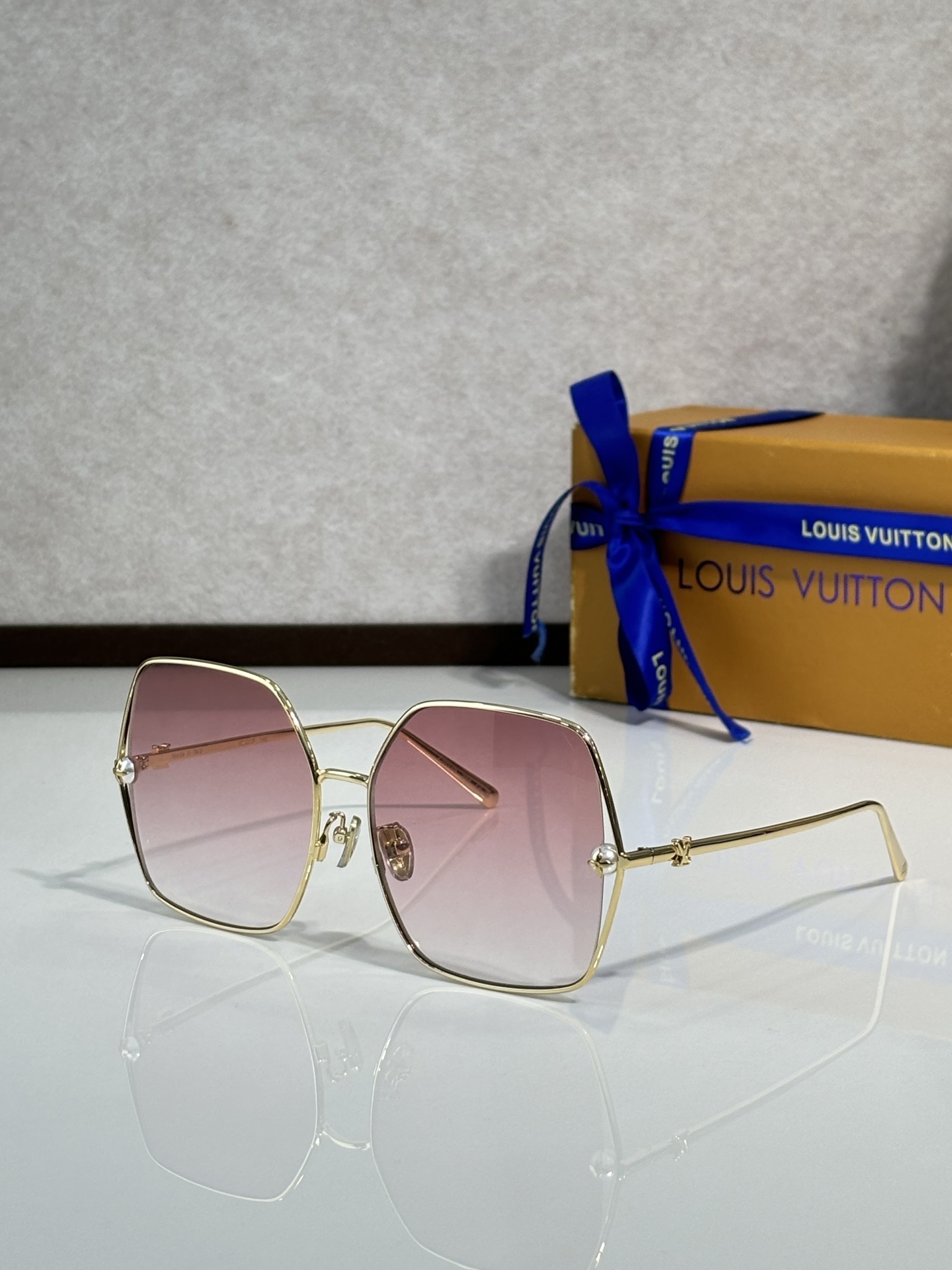 New Collection LV Glasses 290 New Collection LV Glasses 290