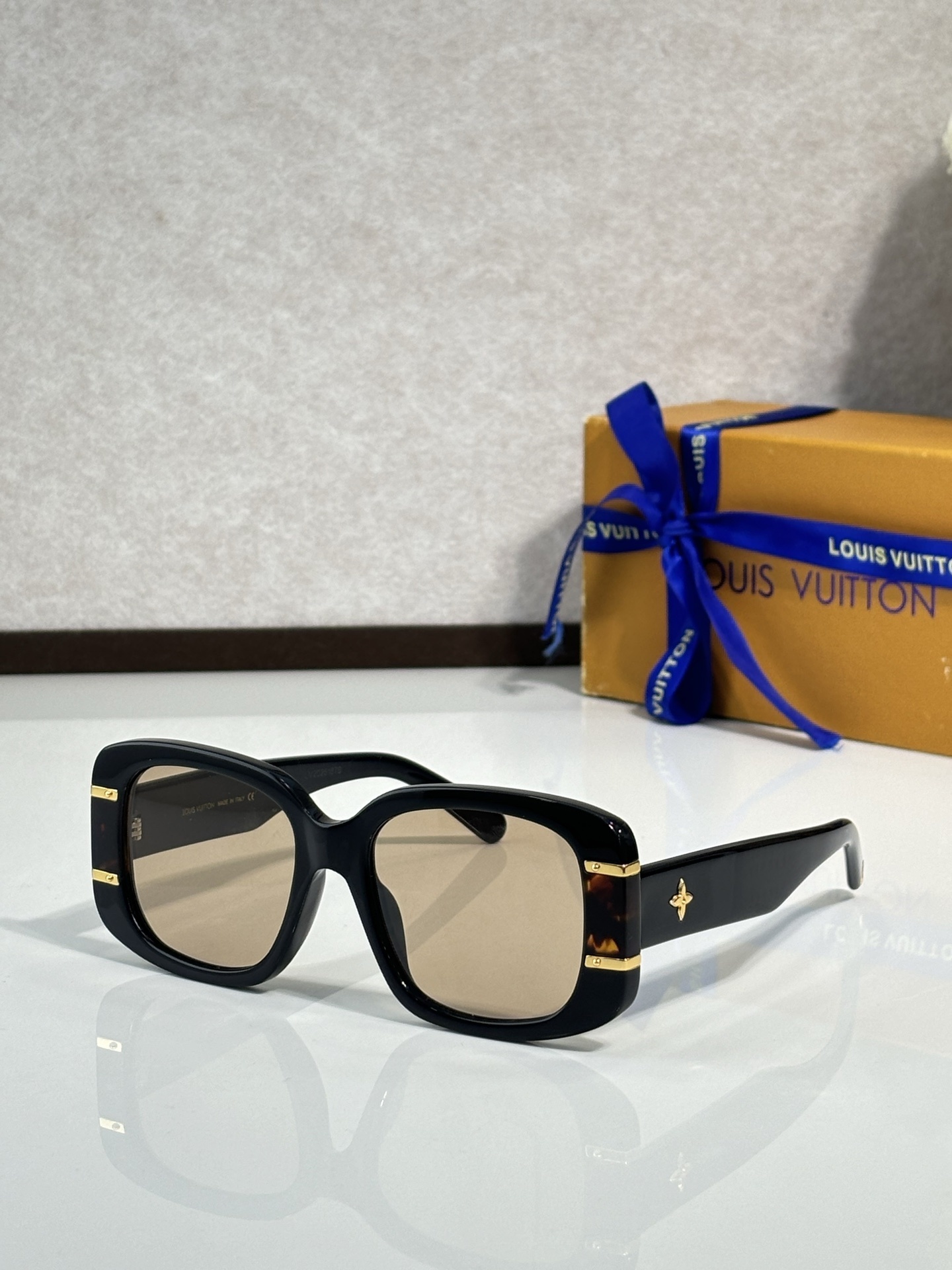 New Collection LV Glasses 297 New Collection LV Glasses 297