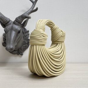 680934 22x15.5x6.5cm DL 6 (2) 1425804