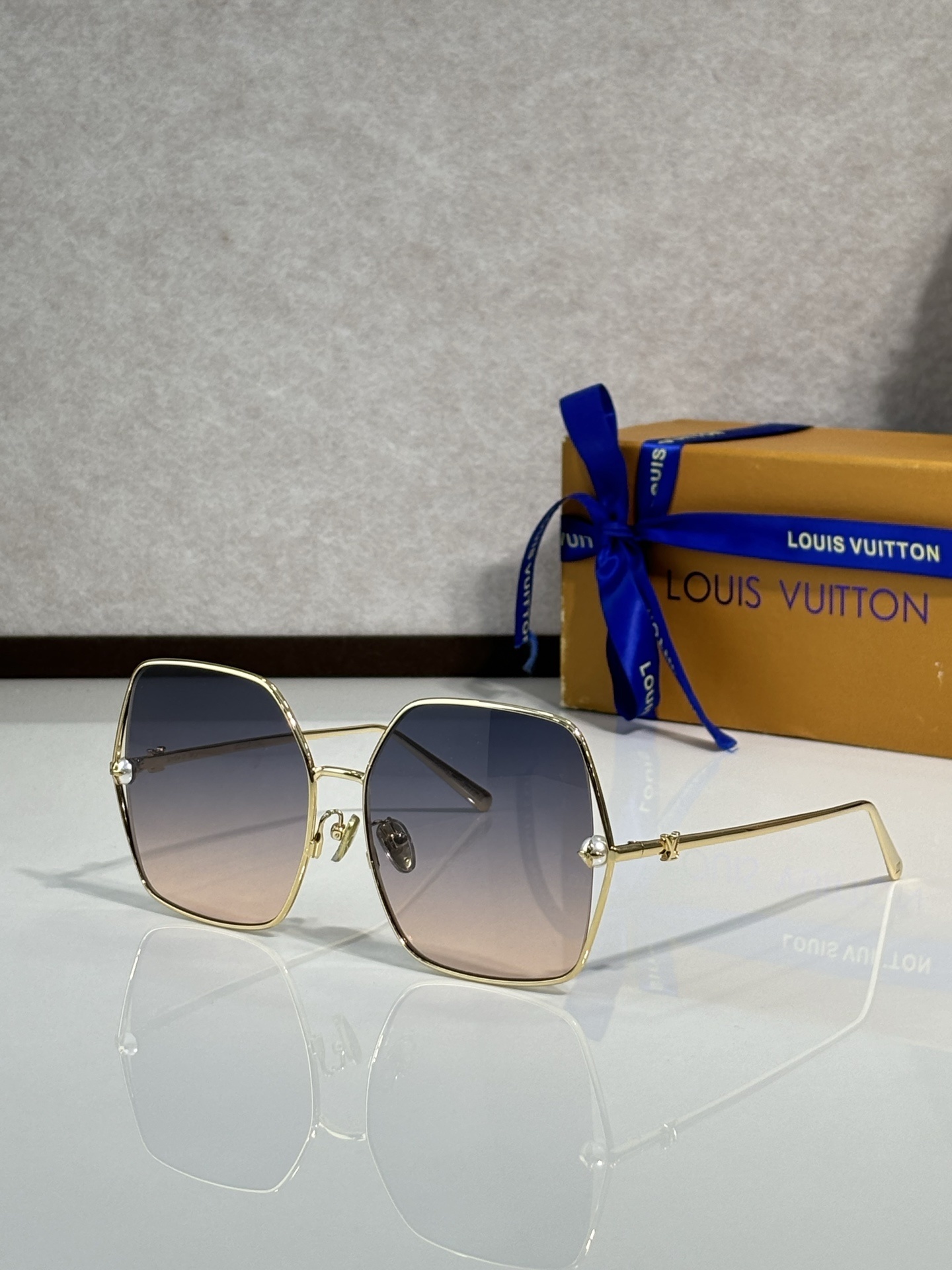 New Collection LV Glasses 290 New Collection LV Glasses 290