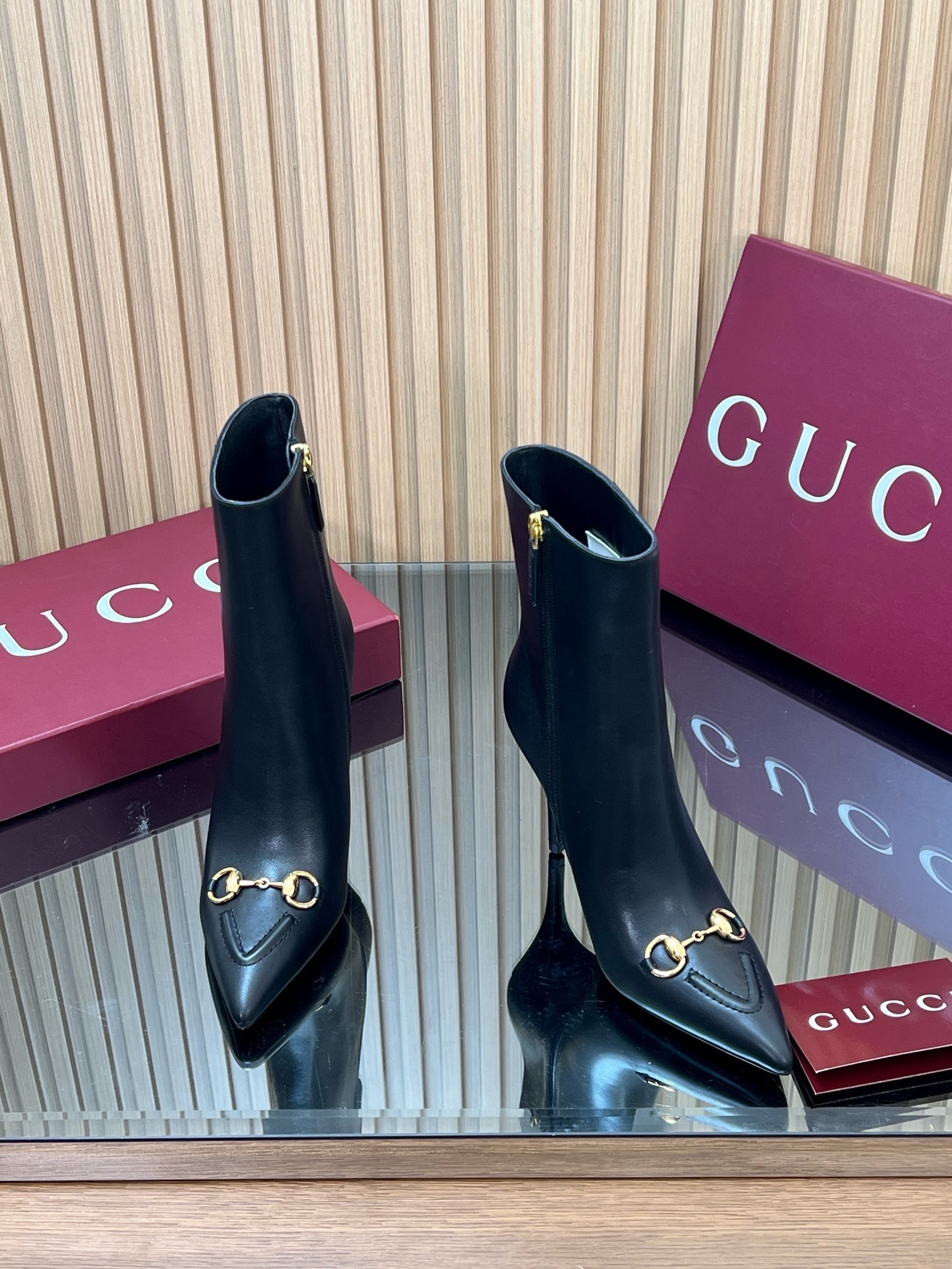 New Collection Gucci Shoes 361 New Collection Gucci Shoes 361