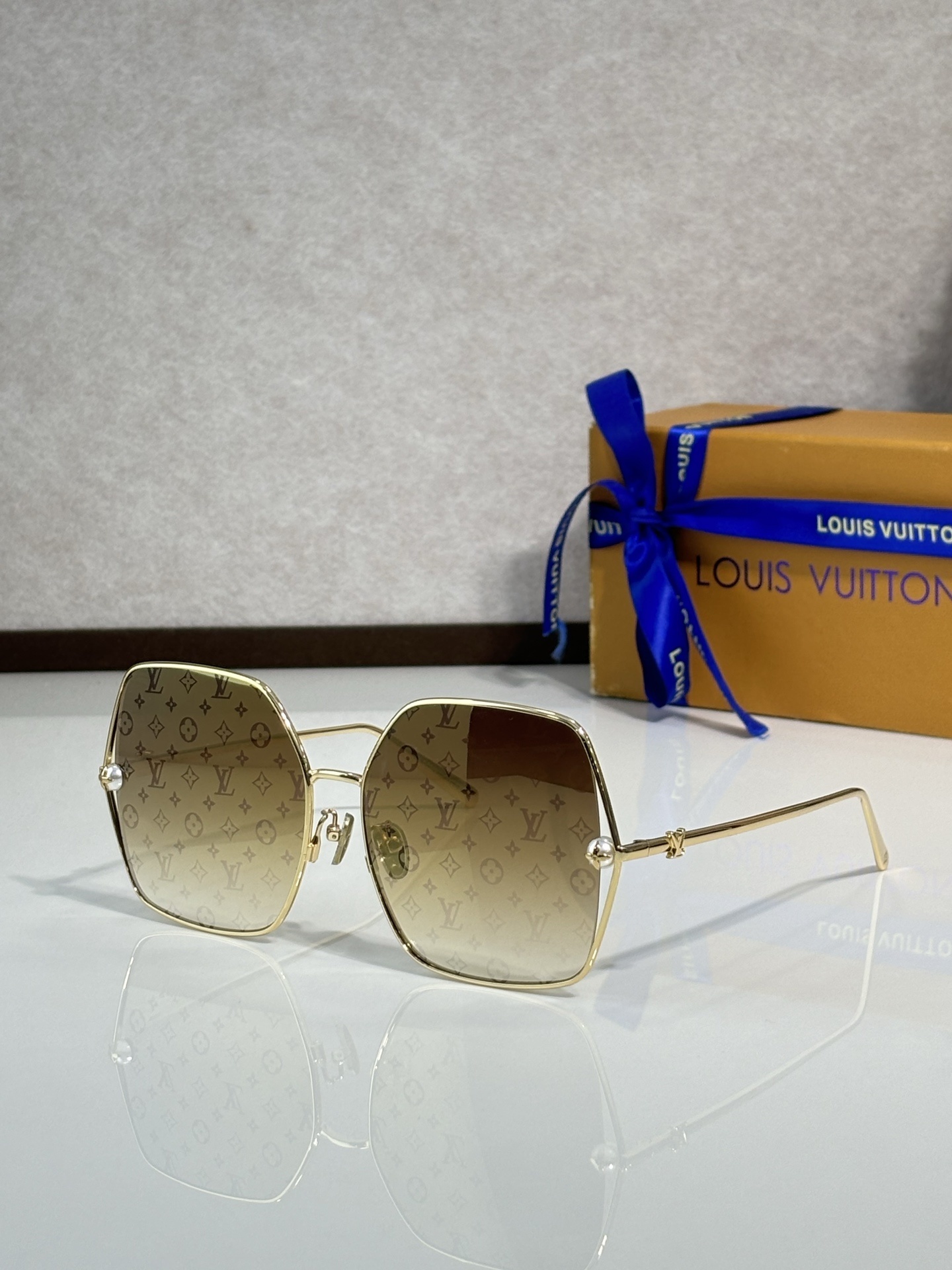 New Collection LV Glasses 290 New Collection LV Glasses 290