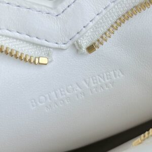 796380 22X18X2cm YG 8 1927815