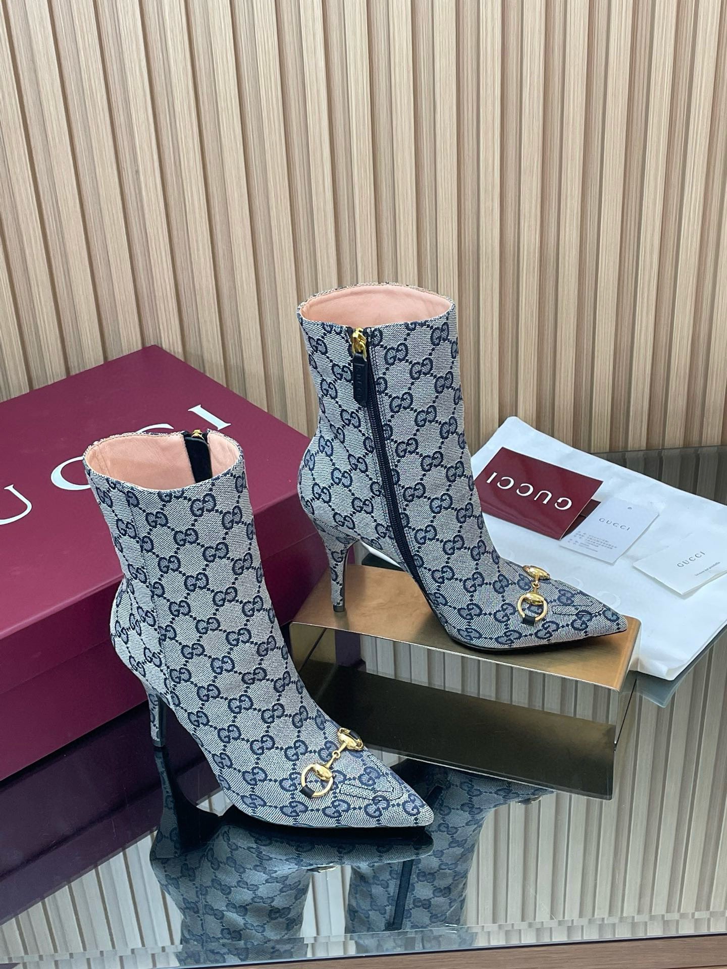 New Collection Gucci Shoes 364 New Collection Gucci Shoes 364