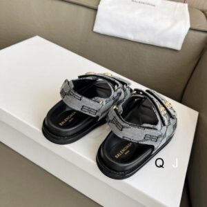 Balenciaga sz35 40 J1102 06 2716039