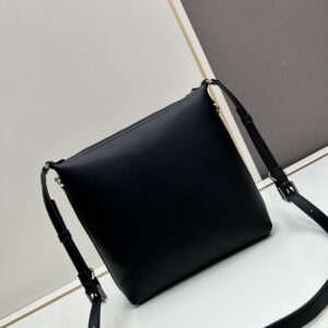 Givenchy 23x23x7cm jj4 1734375