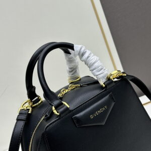 Givenchy Antigona 22x19x13 5cm ss5 1979505