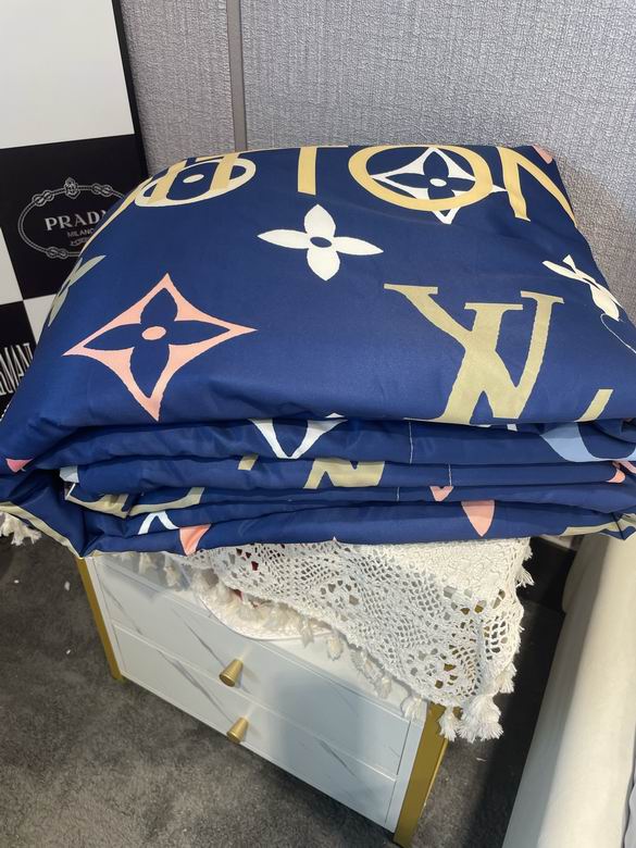 New Collection LV Bedding Set 003 New Collection LV Bedding Set 003