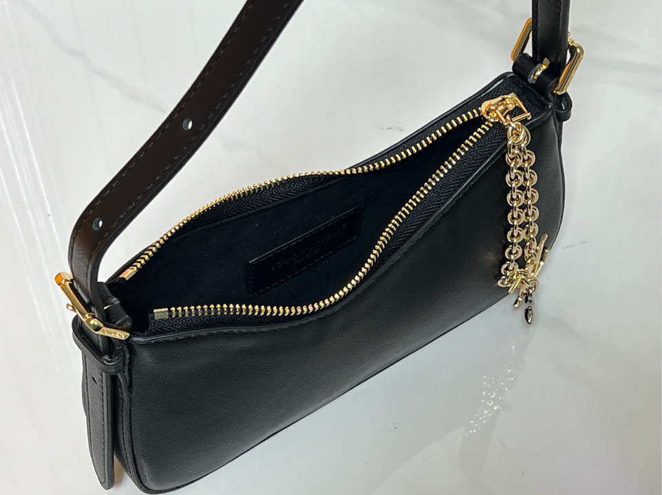 New Collection LV Bag 2435 New Collection LV Bag 2435