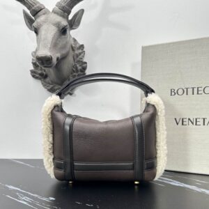New Collection Bottega Veneta Bag 052