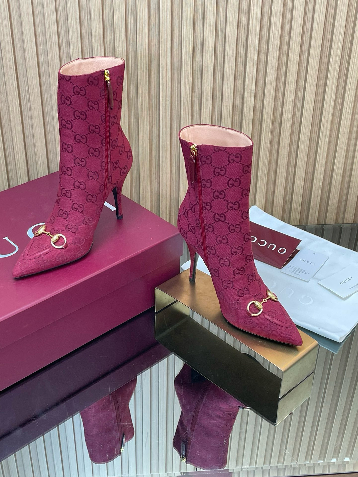 New Collection Gucci Shoes 364 New Collection Gucci Shoes 364